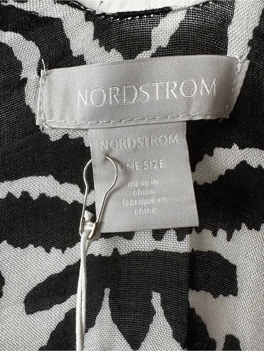 NORDSTROM OSFM Black & White Printed Summer Kimono With Armhole And Tassels